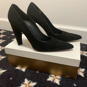 Gina London Suede heels